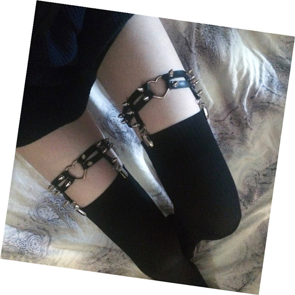 1 stks Vrouwen Punk Goth Hart  - Body Jewelry In Bulk recensie en prijs