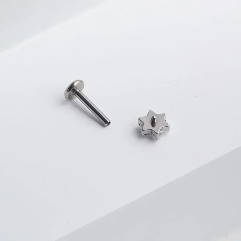 ASTM F136 Titanium Bloem Pierc - Zoor Body Jewelry recensie en prijs